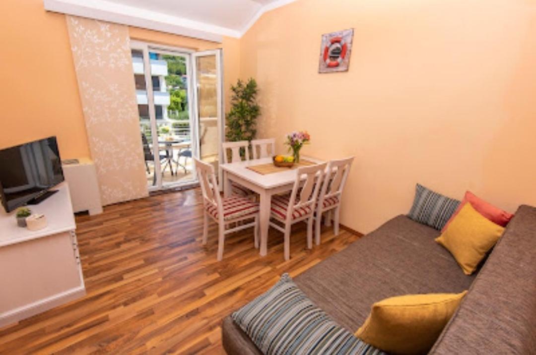 Apartmani Dubrava Podstrana Exterior foto