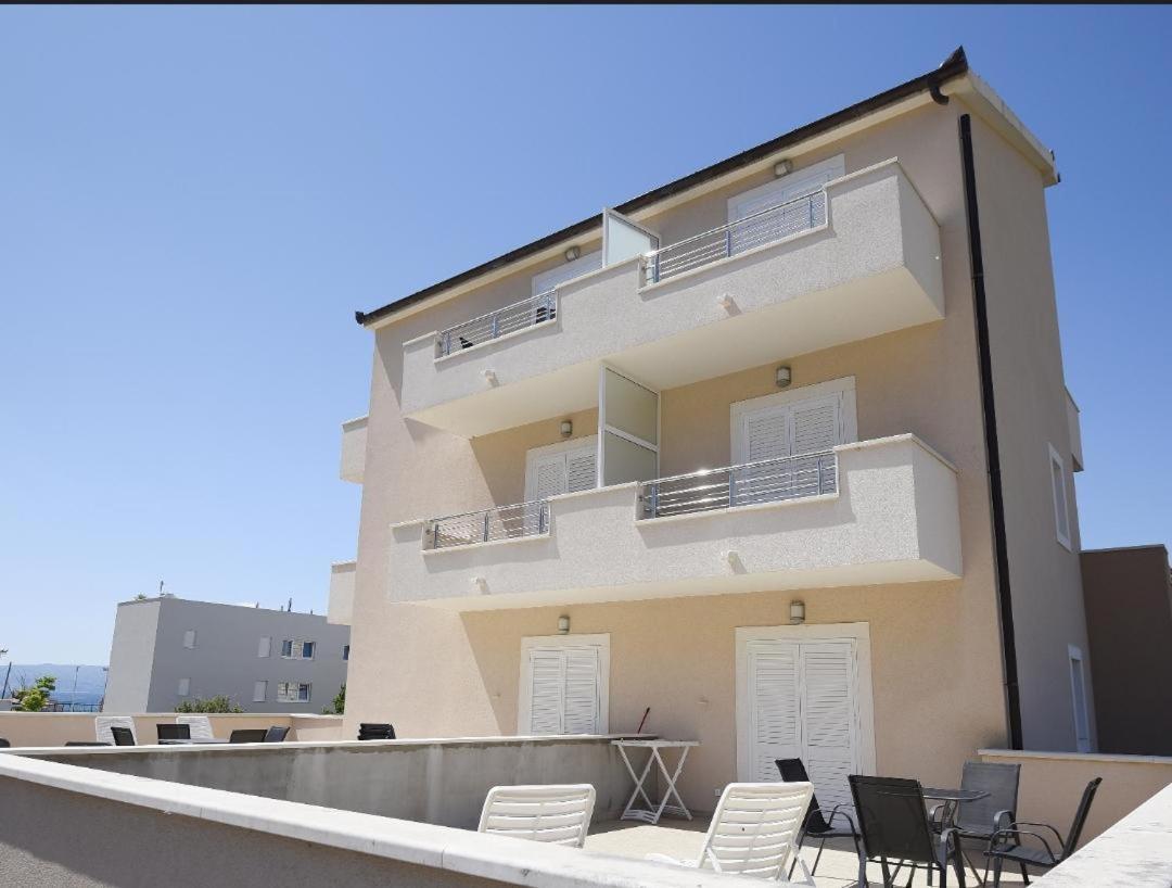 Apartmani Dubrava Podstrana Exterior foto